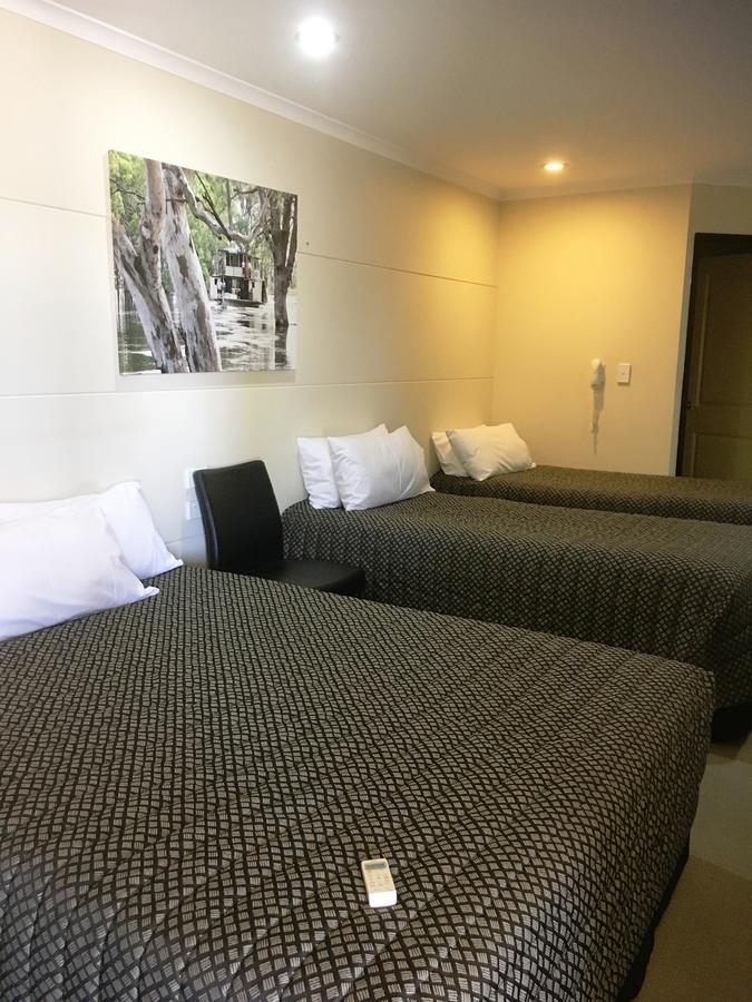 巴尔拉纳尔德俱乐部汽车旅馆 巴尔拉纳德 外观 照片